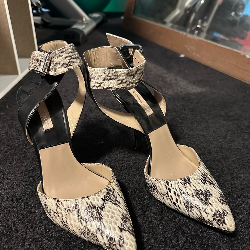 Michael Kors Black and Cream Snakeskin Heels